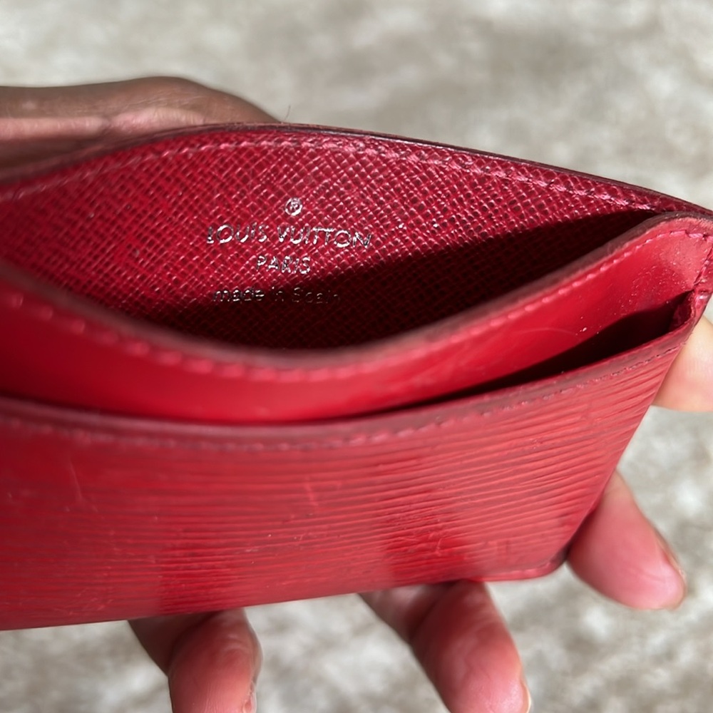 COPY - Louis Vuitton ‘Epi’ Card Holder - Picture 6 of 13